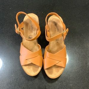 Seychelles Italian Sandals Size 8